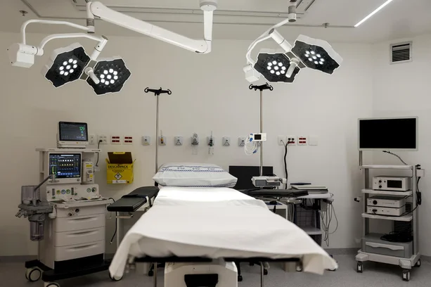 Expansão hospitalar · Manaus · 2025